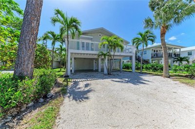 1 - Anna Maria, Property