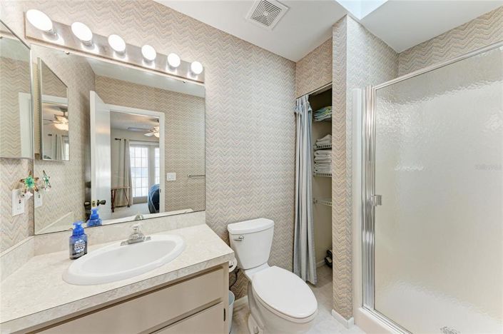 Image No.23-2 Bed Property for sale