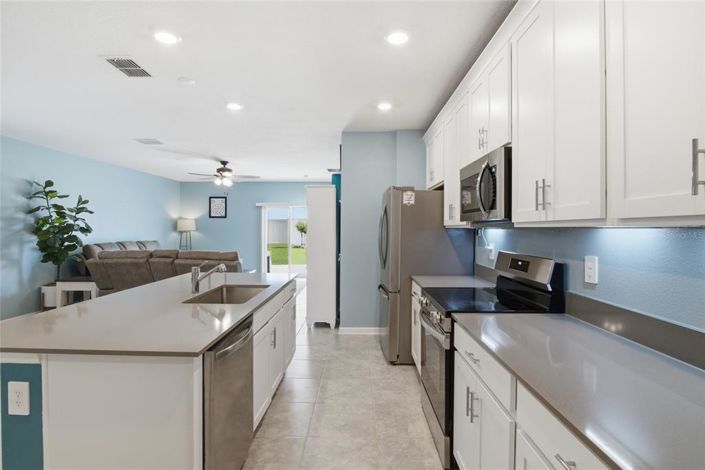 Image No.10-5 Bed Property for sale