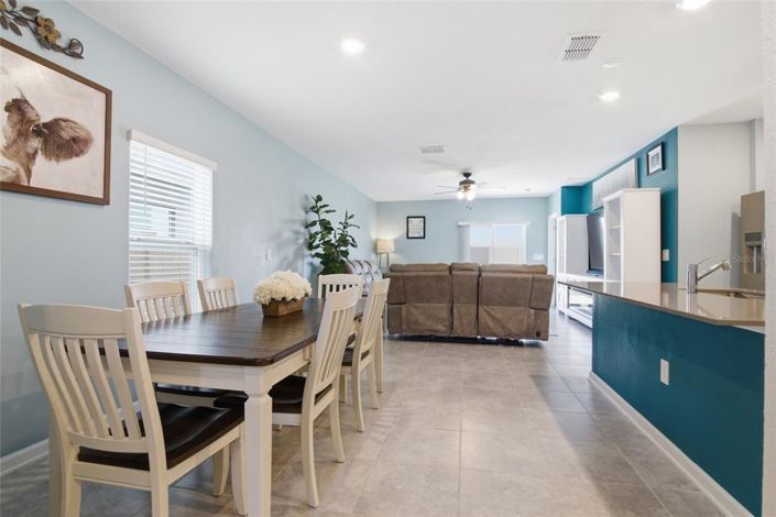 Image No.12-5 Bed Property for sale