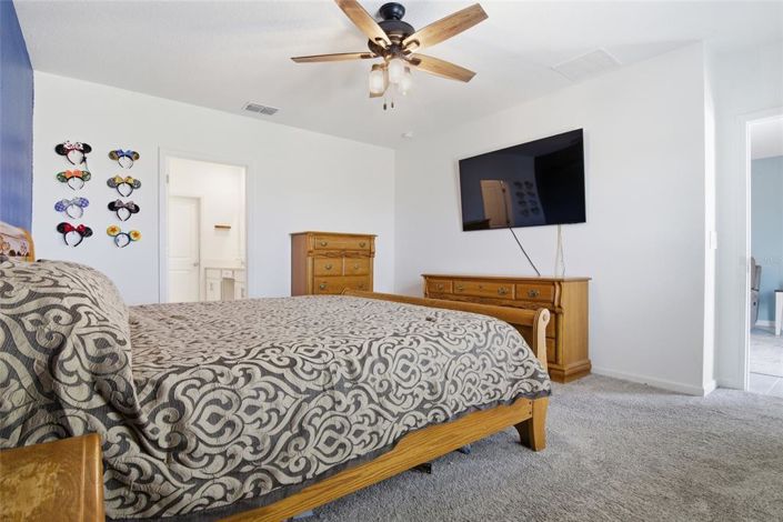 Image No.22-5 Bed Property for sale