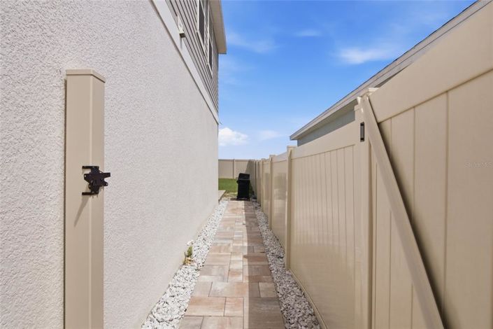 Image No.37-5 Bed Property for sale