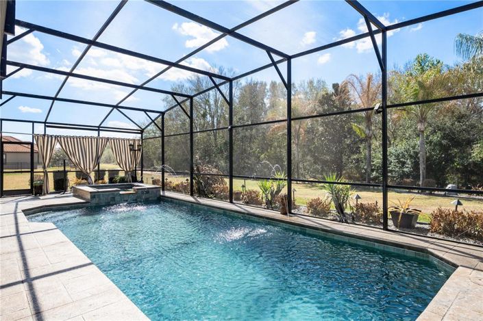 Image No.30-4 Bed Property for sale