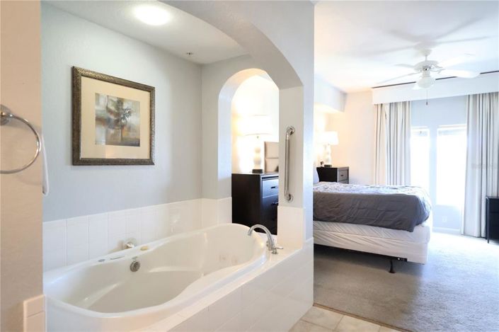 Image No.13-2 Bed Property for sale