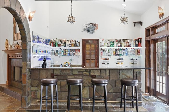 Image No.26-4 Bed Property for sale