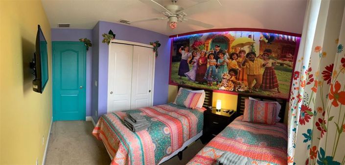 Image No.10-4 Bed Townhouse for sale