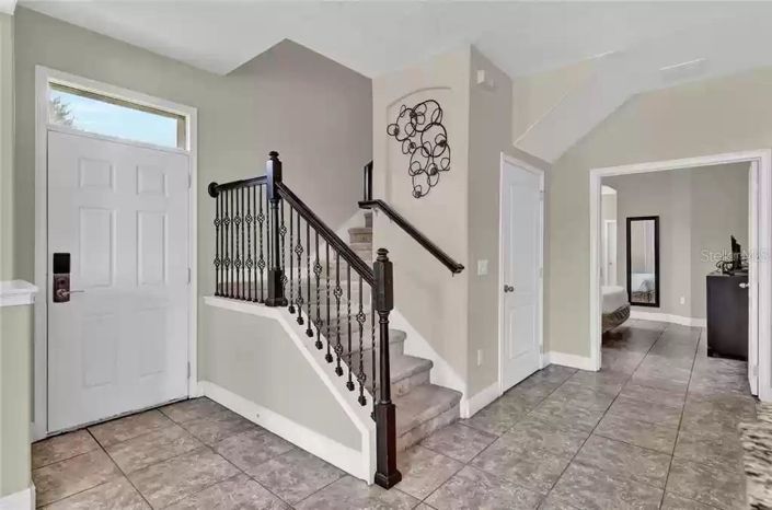 Image No.13-4 Bed Townhouse for sale