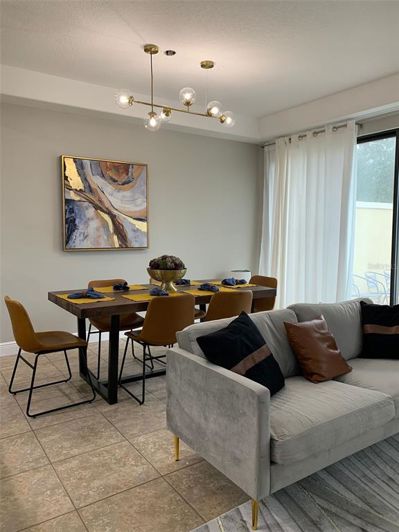 Image No.23-4 Bed Townhouse for sale