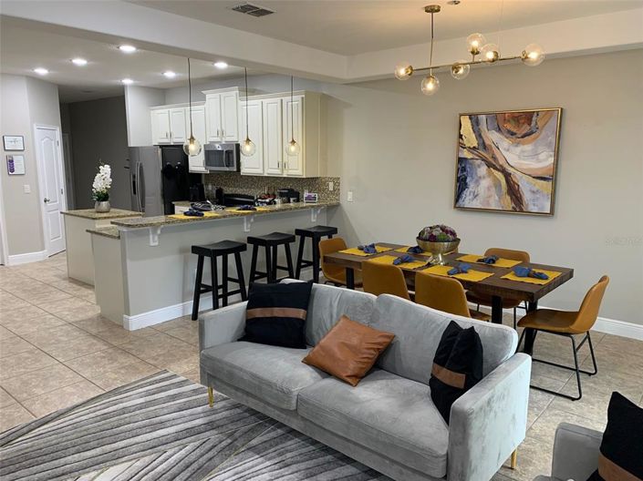 Image No.27-4 Bed Townhouse for sale