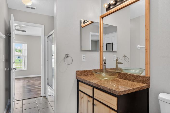 Image No.14-3 Bed Property for sale