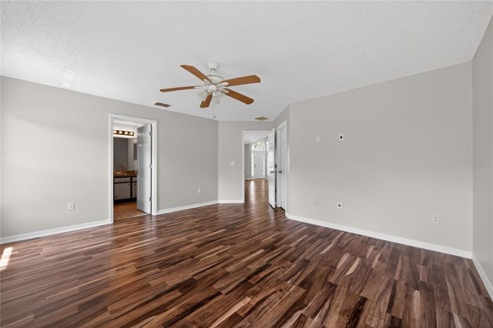 Image No.6-3 Bed Property for sale