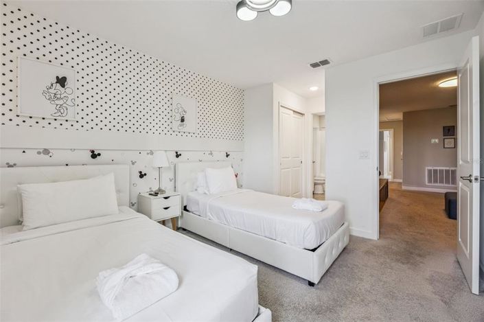 Image No.19-4 Bed Townhouse for sale