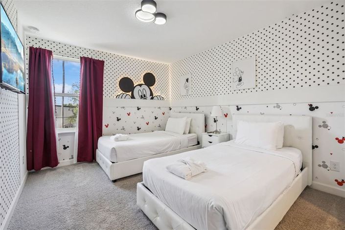 Image No.20-4 Bed Townhouse for sale