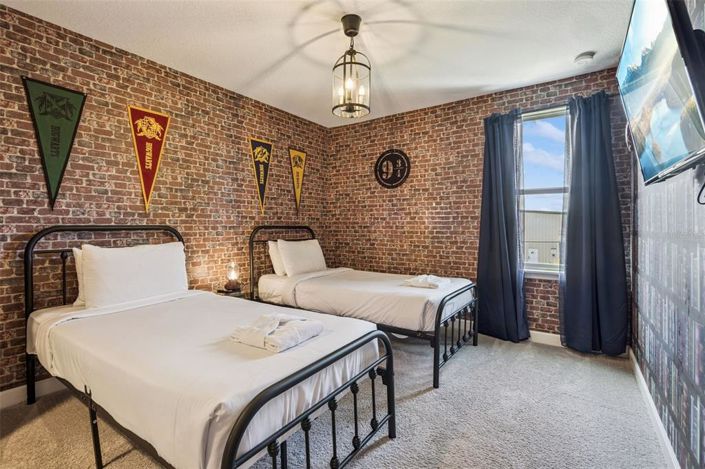 Image No.21-4 Bed Townhouse for sale