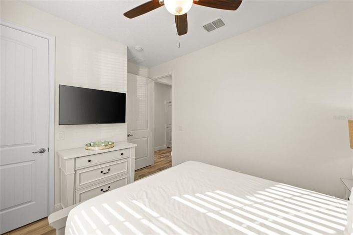 Image No.20-3 Bed Townhouse for sale