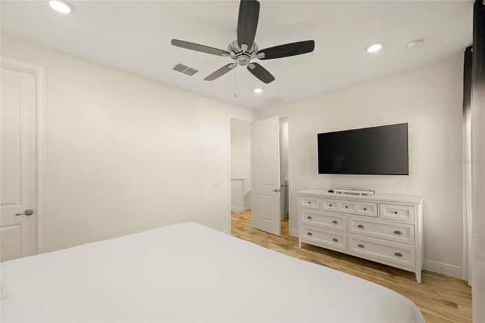 Image No.36-3 Bed Townhouse for sale