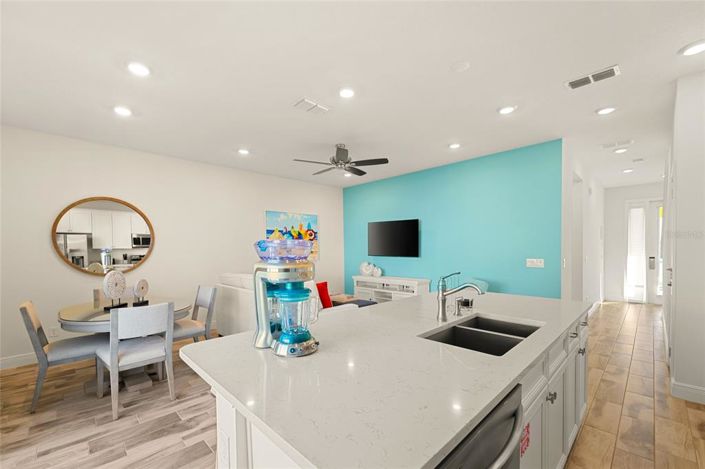 Image No.6-3 Bed Townhouse for sale