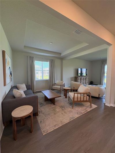 Image No.14-5 Bed Property for sale