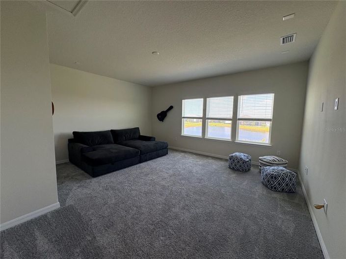 Image No.24-5 Bed Property for sale