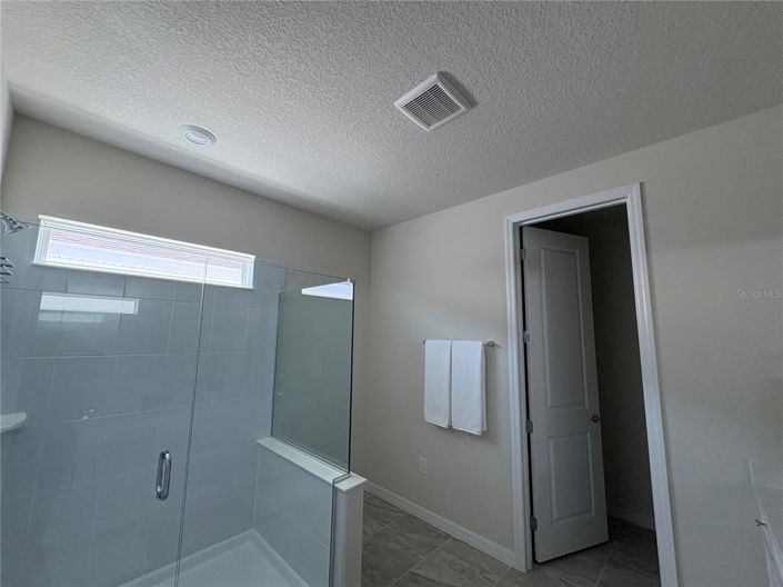 Image No.28-5 Bed Property for sale