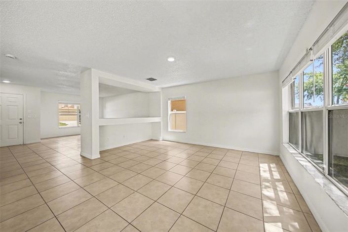 Image No.12-Propriété de 4 chambres à vendre à Clermont