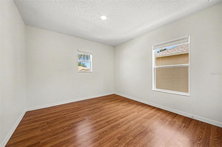 Image No.18-Propriété de 4 chambres à vendre à Clermont