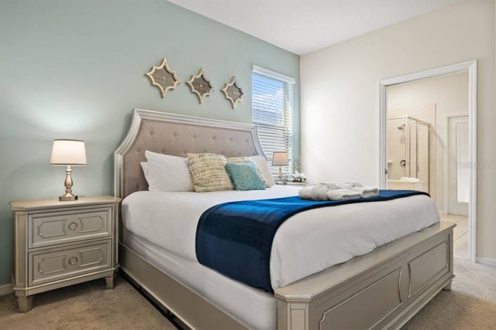 Image No.27-6 Bed Property for sale