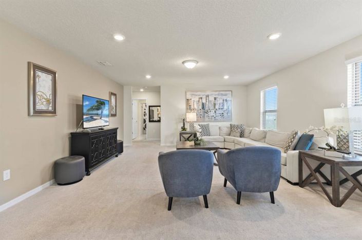 Image No.42-6 Bed Property for sale