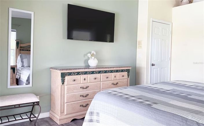 Image No.16-5 Bed Property for sale