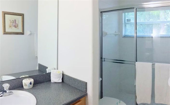 Image No.21-5 Bed Property for sale