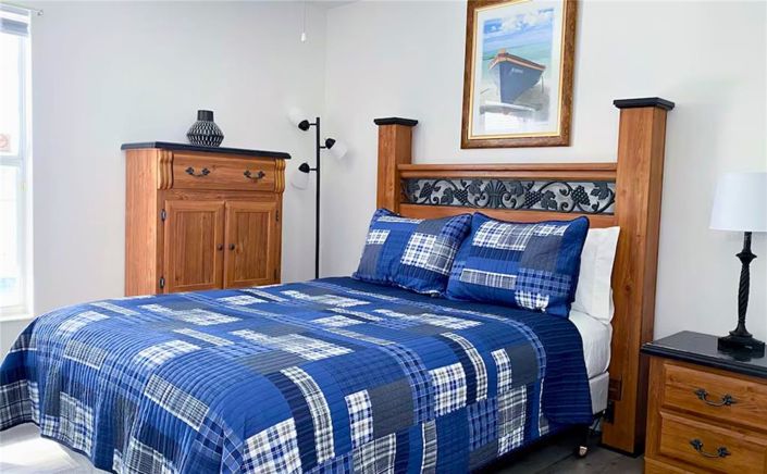 Image No.22-5 Bed Property for sale