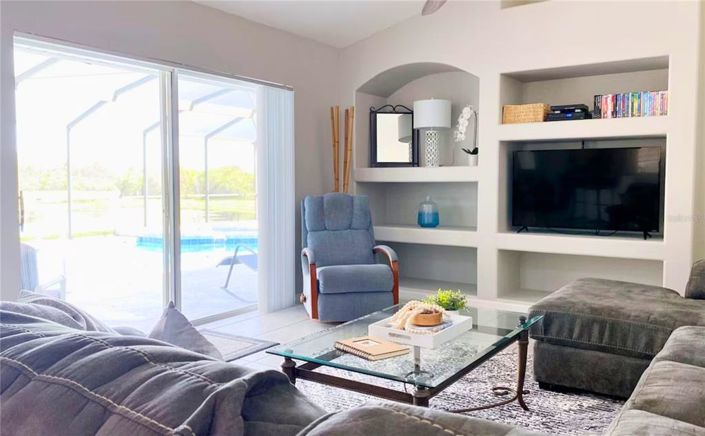 Image No.5-5 Bed Property for sale