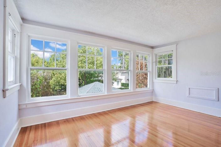 Image No.24-4 Bed Property for sale