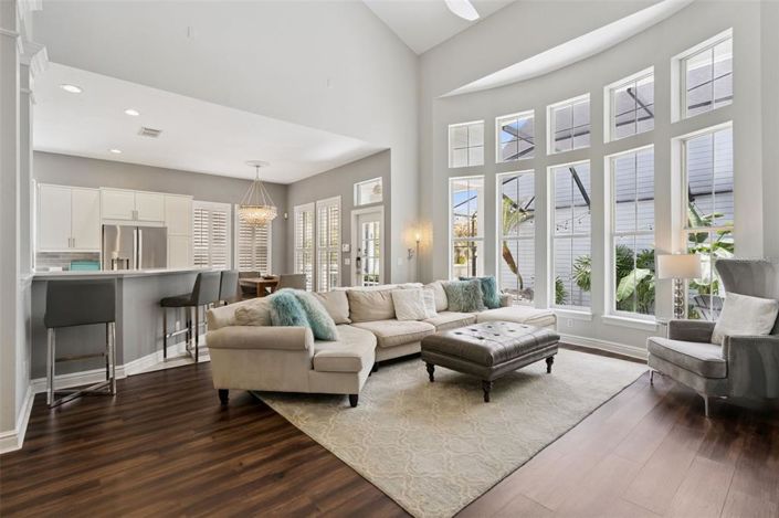 Image No.13-6 Bed Property for sale