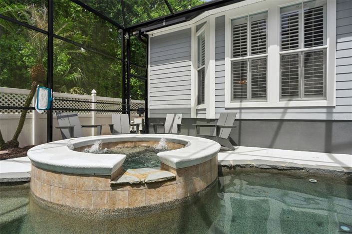 Image No.55-6 Bed Property for sale