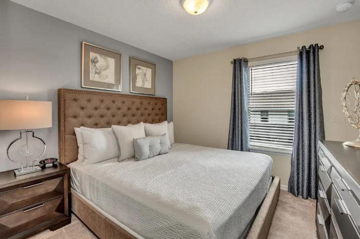 Image No.19-5 Bed Townhouse for sale