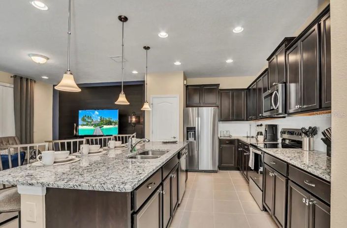 Image No.2-5 Bed Townhouse for sale