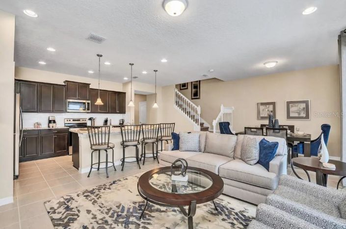 Image No.6-5 Bed Townhouse for sale