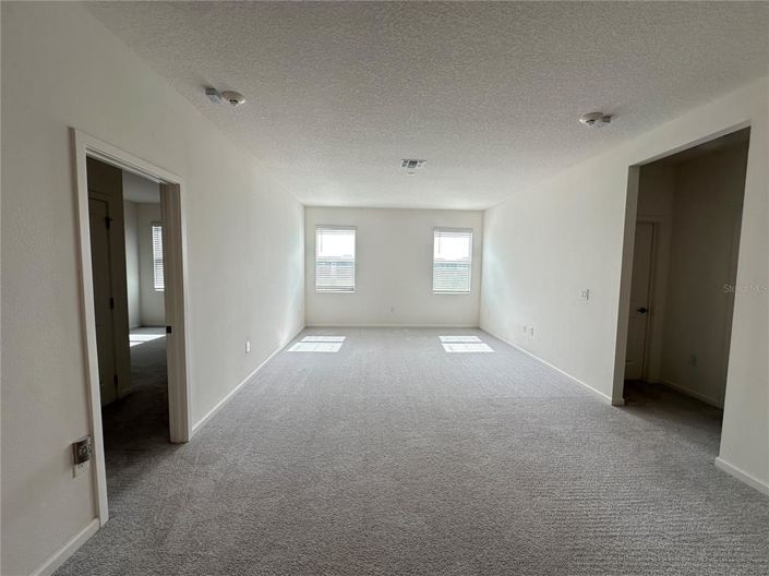 Image No.21-6 Bed Property for sale