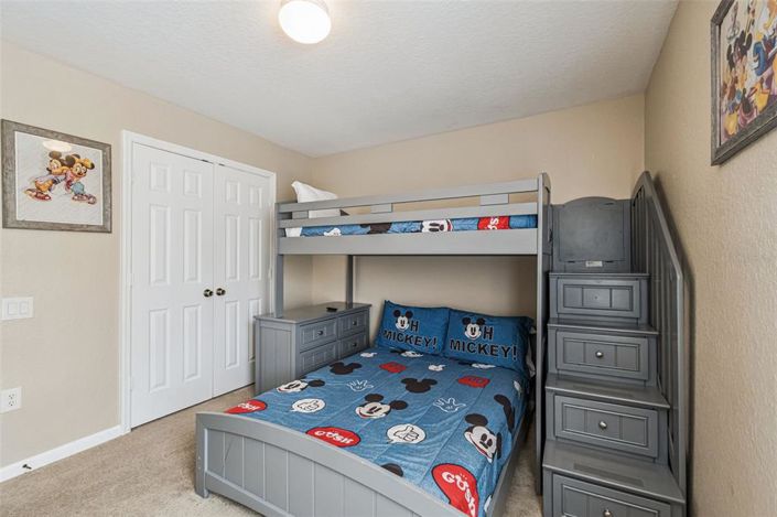 Image No.22-6 Bed Property for sale