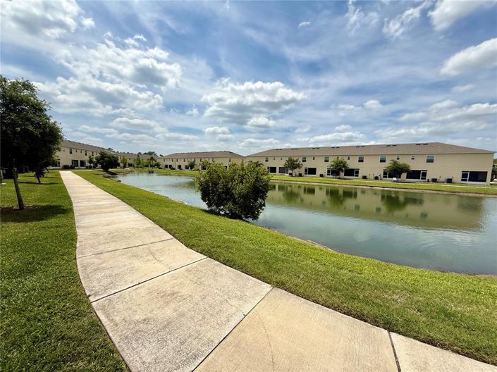 Image No.32-3 Bed Townhouse for sale