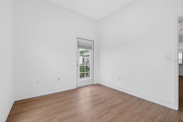 Image No.30-3 Bed Property for sale