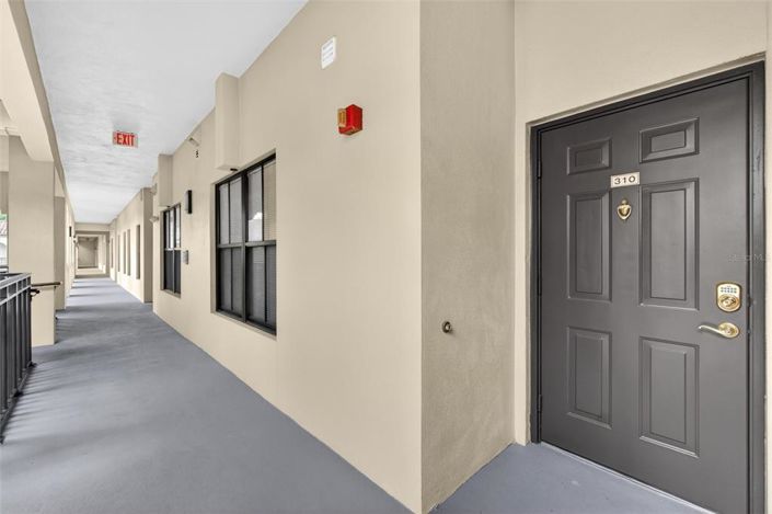 Image No.5-3 Bed Property for sale