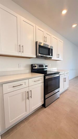 Image No.10-3 Bed Townhouse for sale