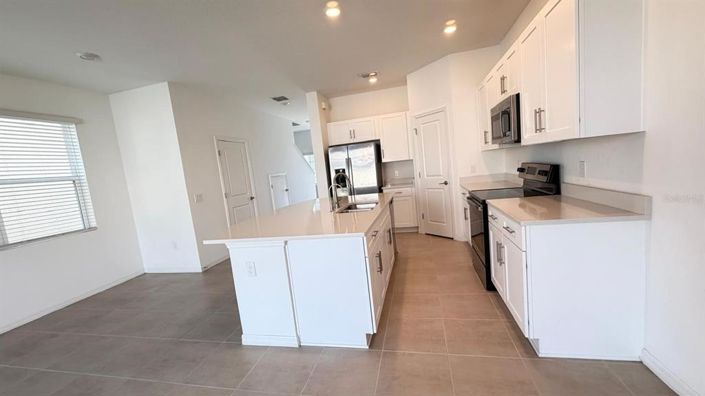 Image No.8-3 Bed Townhouse for sale