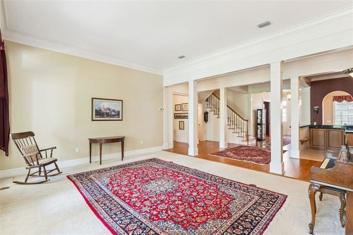 Image No.22-6 Bed Property for sale