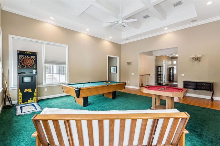 Image No.40-6 Bed Property for sale