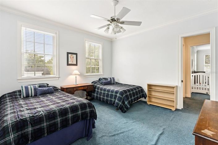 Image No.48-6 Bed Property for sale