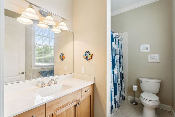 Image No.50-6 Bed Property for sale