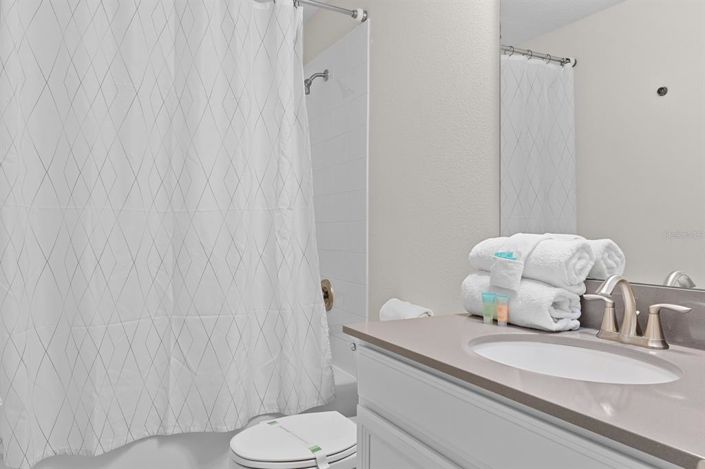 Image No.29-9 Bed Property for sale